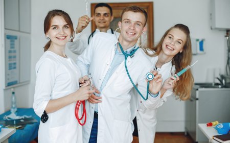 How a Family Doctor in Dubai Can Support Your Health Needs