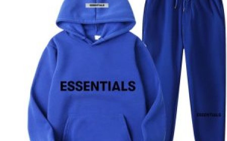 Casual Comfort Redefined – Try the New Essential Hoodie